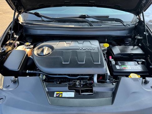 Used 2017 Jeep Cherokee Latitude w/ Cold Weather Group image 23