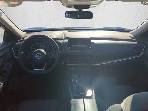 Used 2023 Nissan Rogue SV image 18