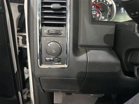 Used 2017 RAM 2500 Laramie w/ Convenience Group image 14