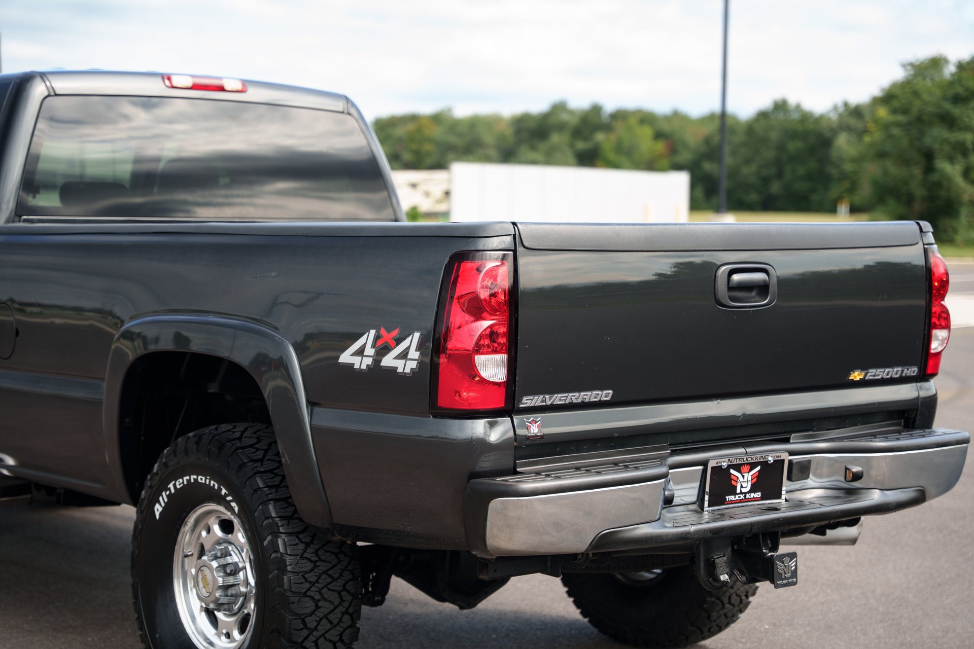 Used 2003 Chevrolet Silverado 2500 LT AWD/4WD image 30