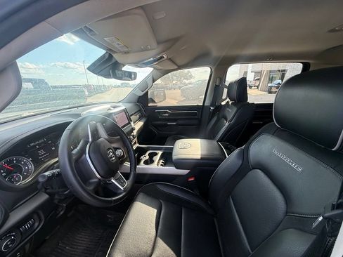 Used 2022 RAM 1500 Laramie AWD/4WD image 15