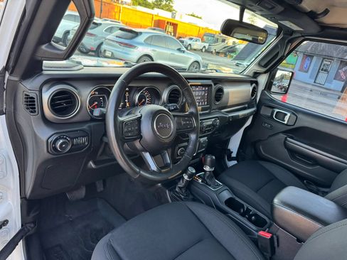 Used 2021 Jeep Wrangler Sport AWD/4WD image 21