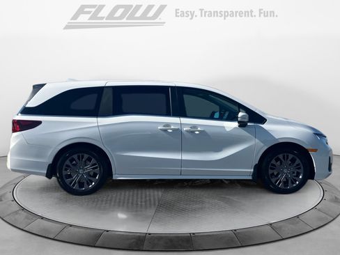 Certified 2026 Honda Odyssey Touring image 8