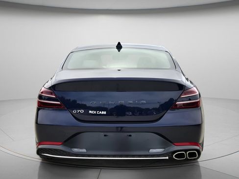 Used 2023 Genesis G70 2.0T RWD image 6