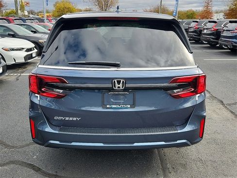 New 2026 Honda Odyssey EX-L image 5
