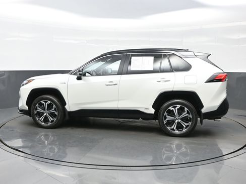Used 2022 Toyota RAV4 XSE image 3