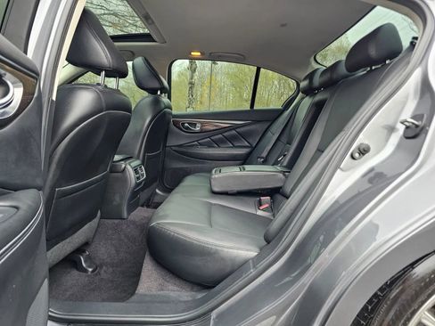 Used 2018 INFINITI Q50 Luxe w/ Essential Package (3.0T Luxe) image 13