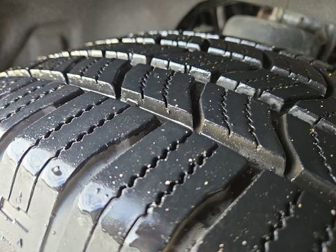 Used 2022 Jeep Wagoneer Series III w/ Flexible Seating Group image 9