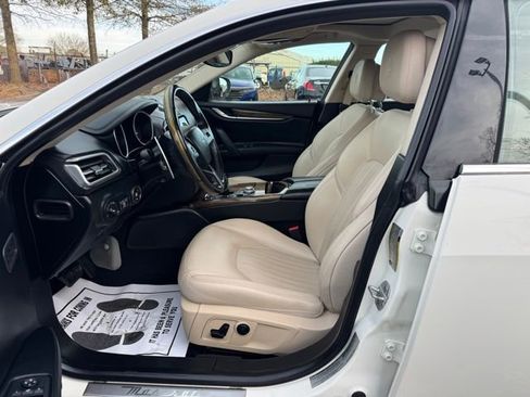 Used 2018 Maserati Ghibli S GranLusso image 16