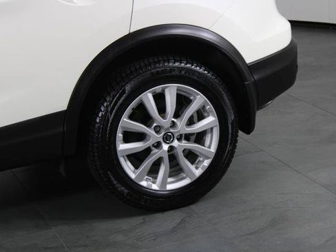 Certified 2022 Nissan Rogue Sport SV FWD image 15