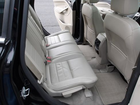 Used 2016 Ford C-MAX Energi SEL w/ Equipment Group 303A image 12