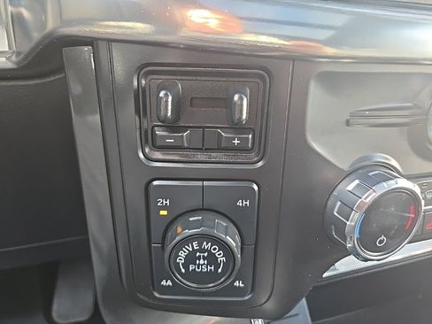 Used 2021 Ford F150 Lariat w/ Equipment Group 502A High image 21