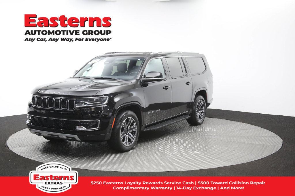 Used 2024 Jeep Wagoneer L Series II w/ Flexible Seating Group AWD/4WD image 60