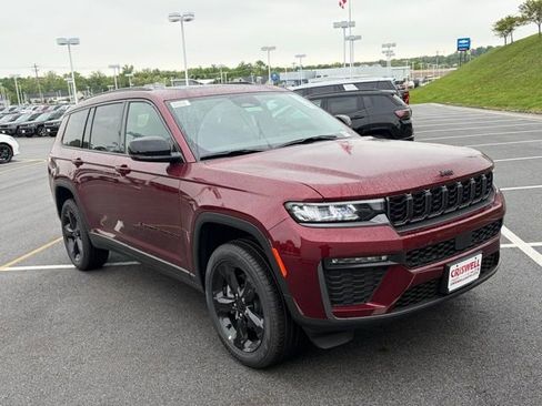 New 2026 Jeep Grand Cherokee L Limited w/ Limited Altitude Package AWD/4WD image 2