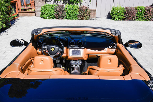 Used 2013 Ferrari California RWD image 57