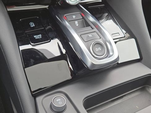 New 2026 Acura MDX SH-AWD image 36