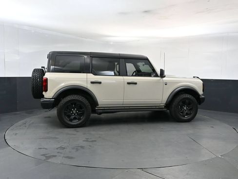 Used 2025 Ford Bronco Big Bend w/ Black Diamond Package AWD/4WD image 6