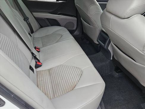 Used 2023 Toyota Camry SE FWD image 18