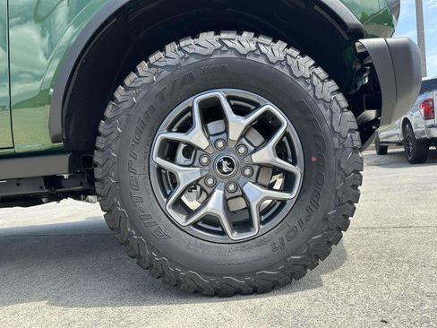 New 2025 Ford Bronco Badlands image 12