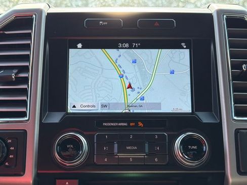 Used 2016 Ford F150 Lariat w/ Equipment Group 502A Luxury image 28