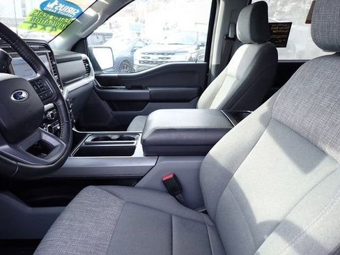 Certified 2022 Ford F150 XLT w/ Equipment Group 302A High image 18