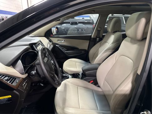 Used 2018 Hyundai Santa Fe Sport w/ 2.4L Tech Package 04 image 9