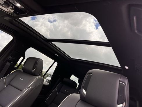 New 2026 Cadillac Escalade Sport w/ Touring Package AWD/4WD image 19