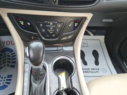Used 2019 Buick Envision Preferred image 18