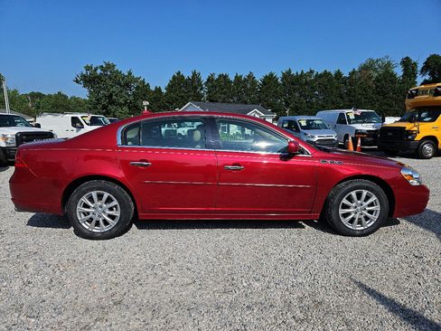 Used 2011 Buick Lucerne CXL w/ Driver Confidence Package image 6
