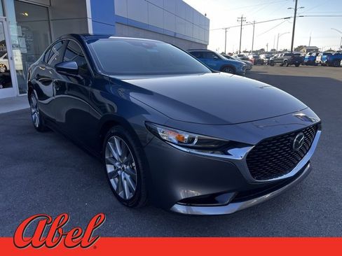 Used 2022 MAZDA MAZDA3 s image 1