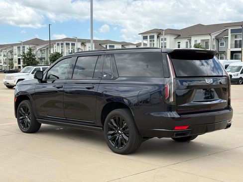 Certified 2023 Cadillac Escalade ESV Sport w/ Touring Package AWD/4WD image 5