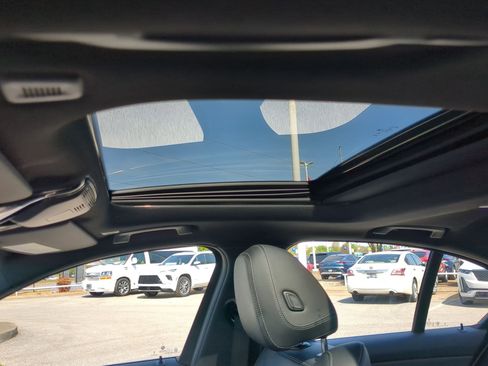 Used 2025 BMW 330i Sedan image 21