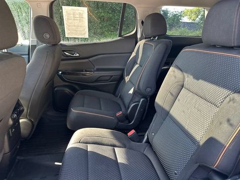 Certified 2022 GMC Acadia AT4 AWD/4WD image 19