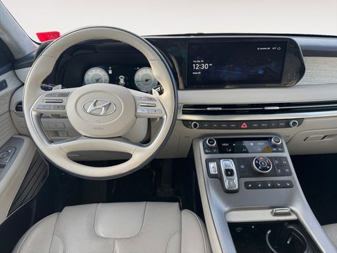 Used 2024 Hyundai Palisade Calligraphy image 12