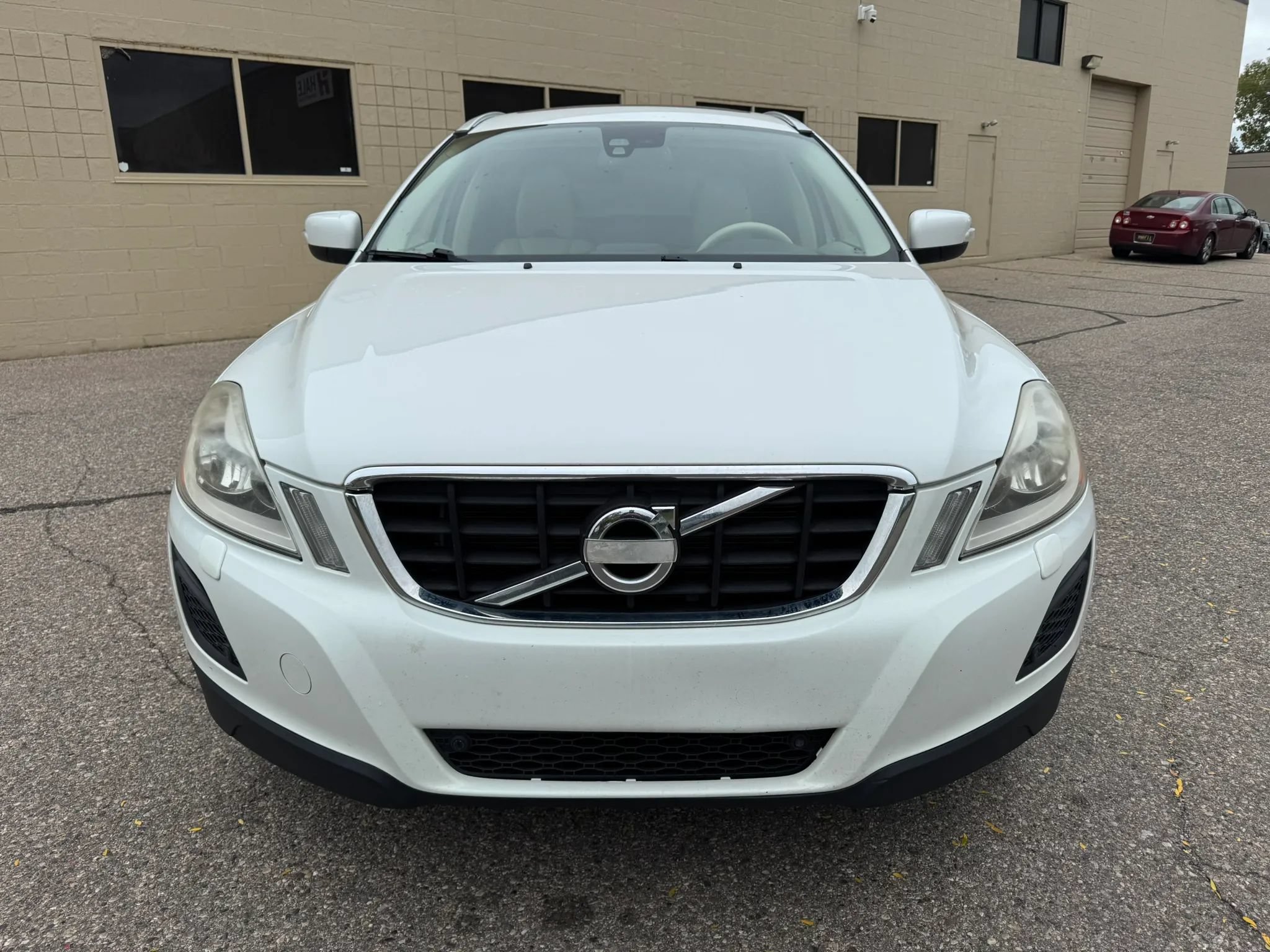 Used 2011 Volvo XC60 T6 AWD/4WD image 2
