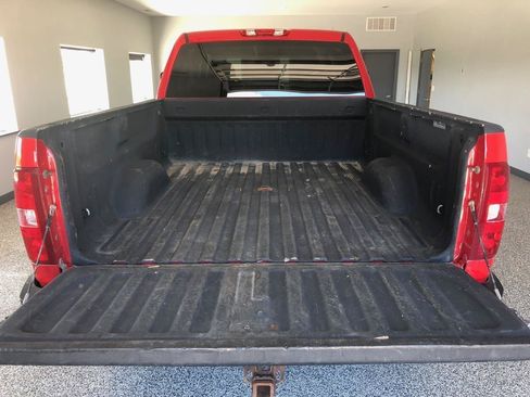 Used 2007 Chevrolet Silverado 2500 LT w/ 1LT Convenience Package AWD/4WD image 9