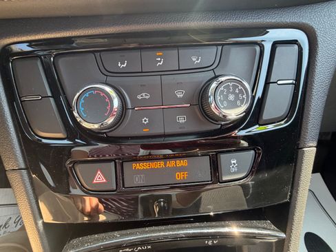 Used 2022 Buick Encore Preferred w/ Safety Package AWD/4WD image 13