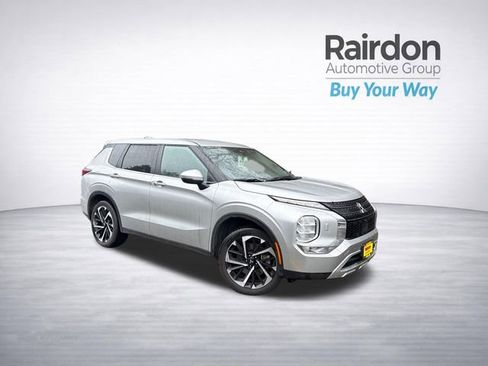 Used 2024 Mitsubishi Outlander SE image 34