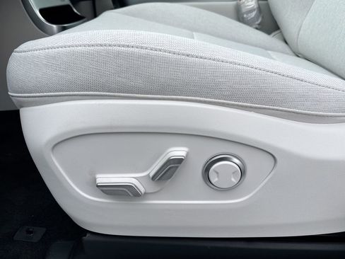 New 2026 Hyundai Ioniq 9 SE image 14