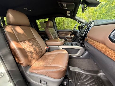 Used 2020 Nissan Titan Platinum Reserve w/ Protection Package 2 AWD/4WD image 36