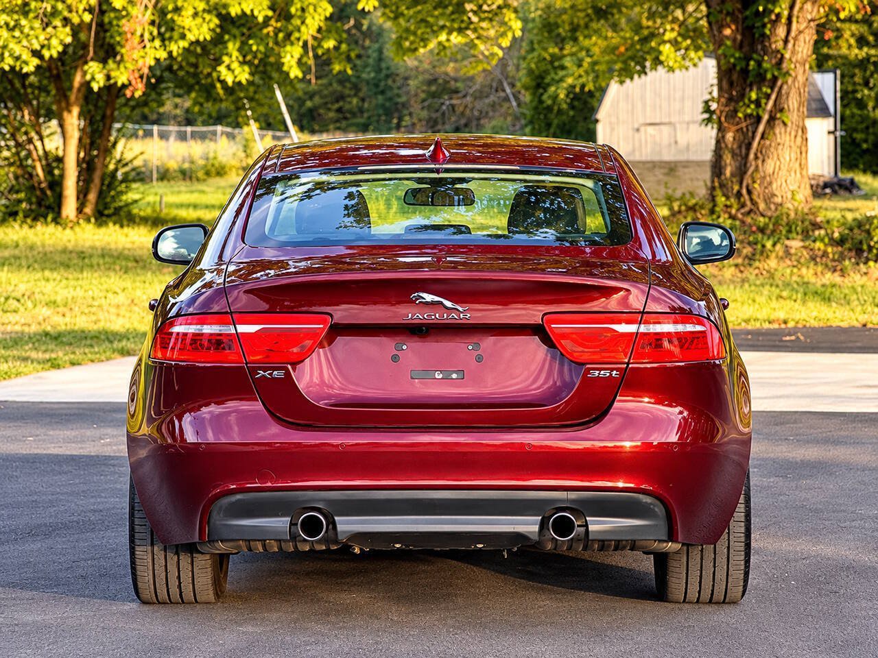 Used 2017 Jaguar XE Prestige RWD image 6