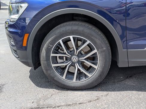 Used 2021 Volkswagen Tiguan SE w/ Panoramic Sunroof Package AWD/4WD image 13