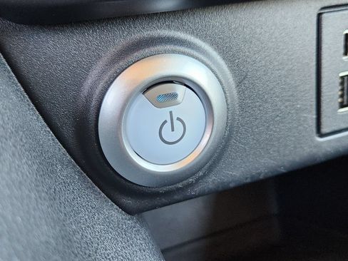 Used 2025 Nissan Leaf S FWD image 12
