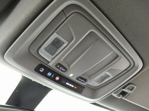 Used 2023 Chevrolet Silverado 2500 LT w/ Convenience Package image 32