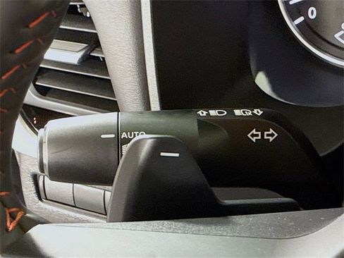 Certified 2025 Nissan Rogue SV image 15