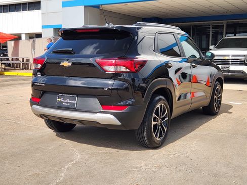 Used 2025 Chevrolet TrailBlazer LT FWD image 6