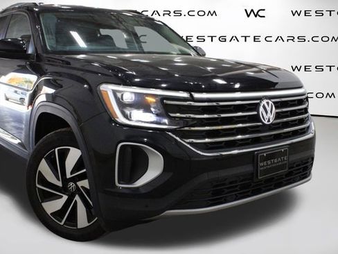 Used 2024 Volkswagen Atlas SE image 46