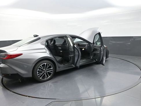 New 2025 Toyota Camry XLE w/ Premium Plus Package FWD image 40
