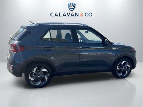 Used 2024 Hyundai Venue SEL image 7