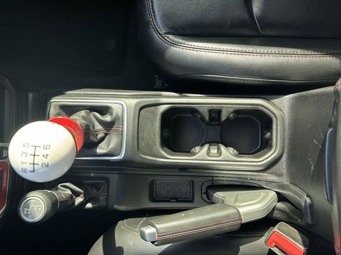 Used 2020 Jeep Gladiator Rubicon image 21